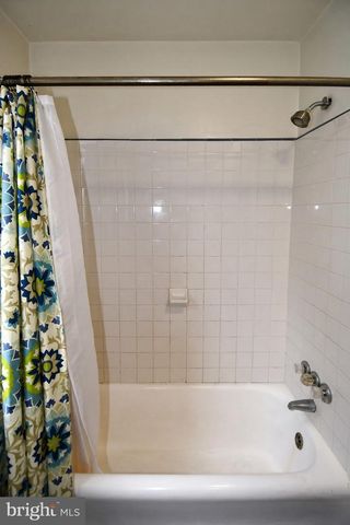 4210 10TH ST NE, Washington, DC 20017