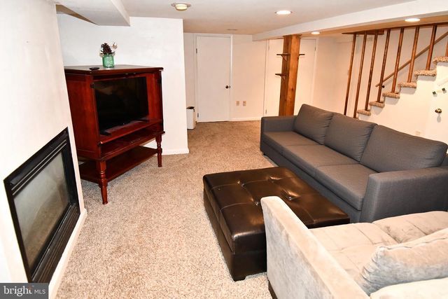 4210 10TH ST NE, Washington, DC 20017