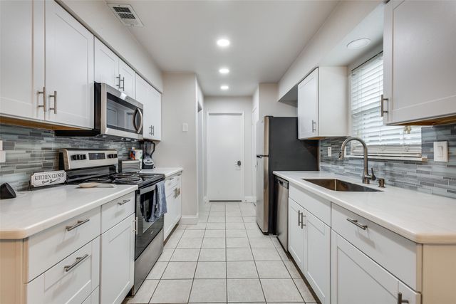 4520 Inman Drive, The Colony, TX 75056
