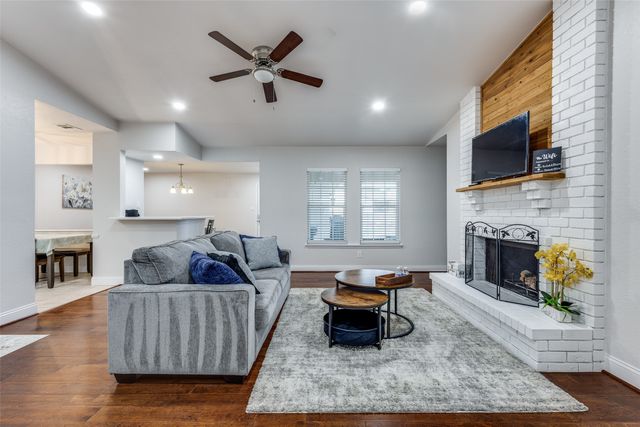 4520 Inman Drive, The Colony, TX 75056