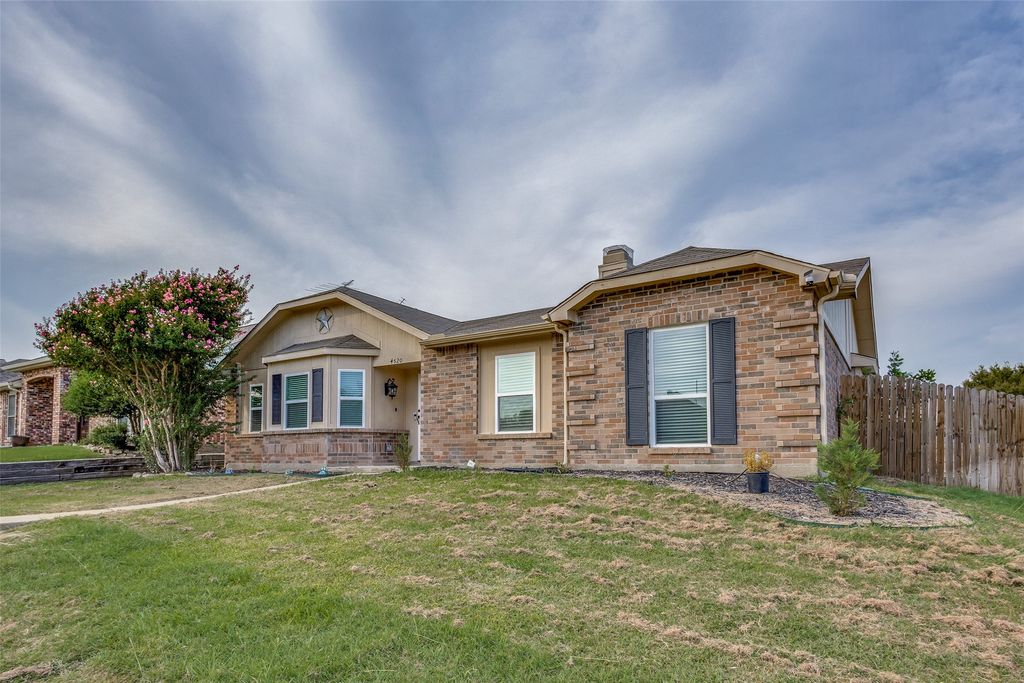 4520 Inman Drive, The Colony, TX 75056 — photo 2