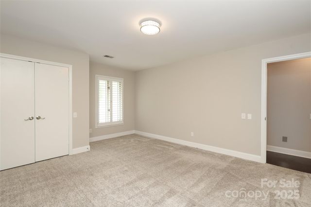 4350 Old Saybrook Court, Charlotte, NC 28211