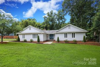 4350 Old Saybrook Court, Charlotte, NC 28211
