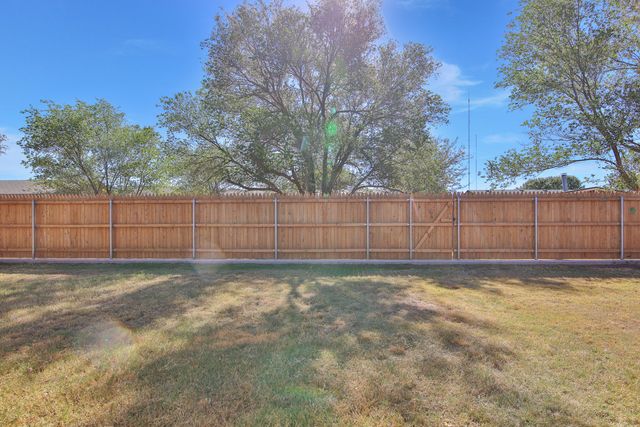2409 94th Street, Lubbock, TX 79423