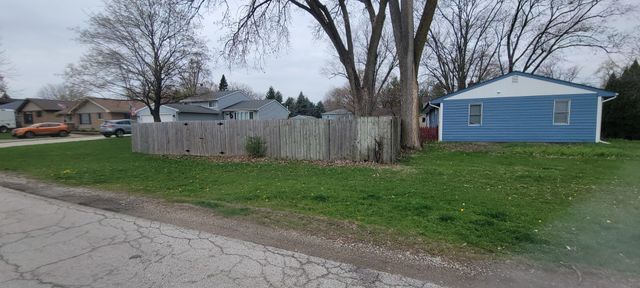 27W543 Wilbur Avenue, Warrenville, IL 60555