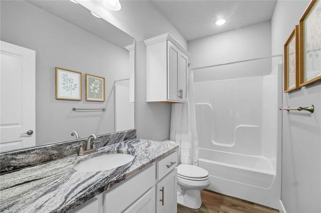 4307 Pawhuska Street, Bentonville, AR 72713