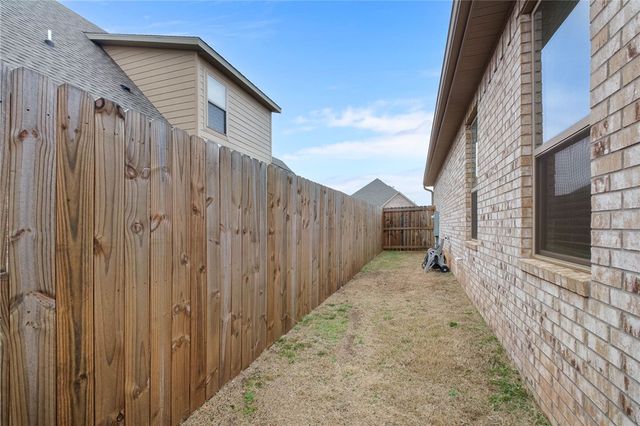 4307 Pawhuska Street, Bentonville, AR 72713