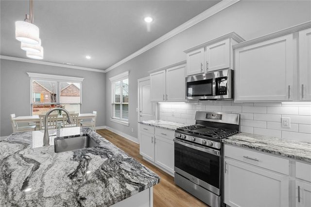 4307 Pawhuska Street, Bentonville, AR 72713