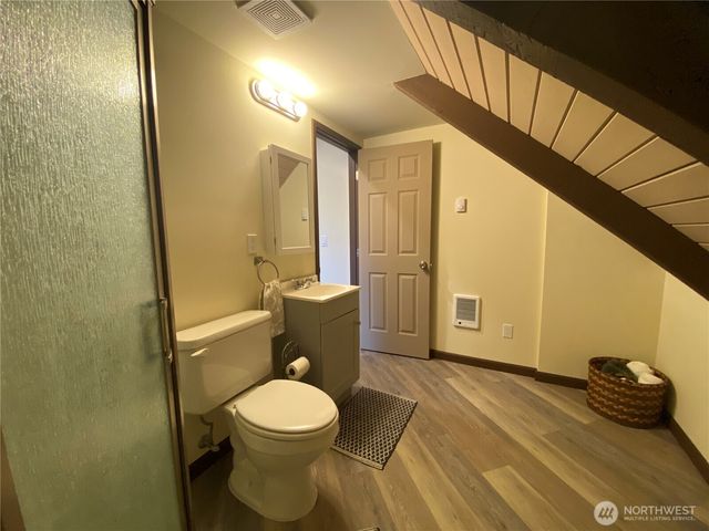 313 Sand Dune Avenue NW, Ocean Shores, WA 98569