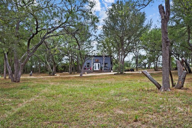 124 Valley Creek DR, Cedar Creek, TX 78612