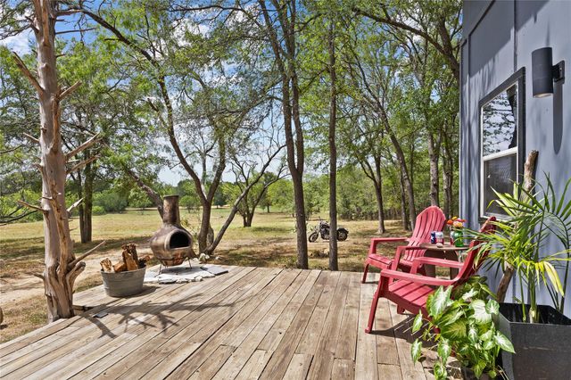 124 Valley Creek DR, Cedar Creek, TX 78612