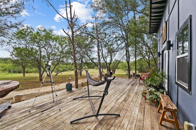 124 Valley Creek DR, Cedar Creek, TX 78612