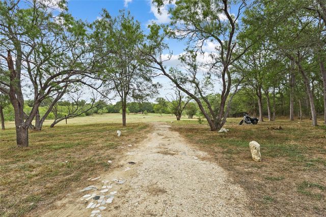 124 Valley Creek DR, Cedar Creek, TX 78612