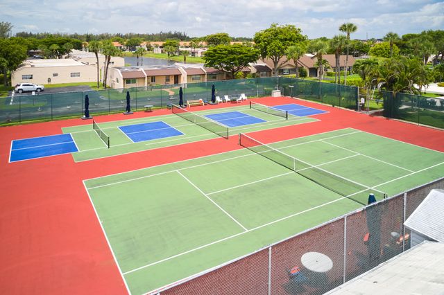 133 Lake Olive Drive, West Palm Beach, FL 33411