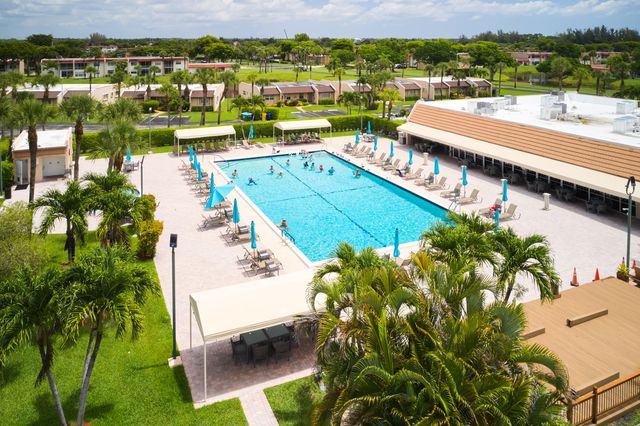 133 Lake Olive Drive, West Palm Beach, FL 33411