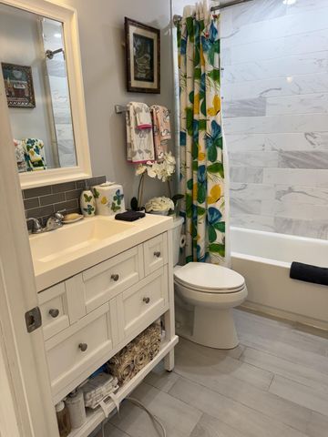 133 Lake Olive Drive, West Palm Beach, FL 33411
