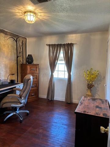 1311 Cooley Drive, Borger, TX 79007