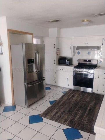 1311 Cooley Drive, Borger, TX 79007