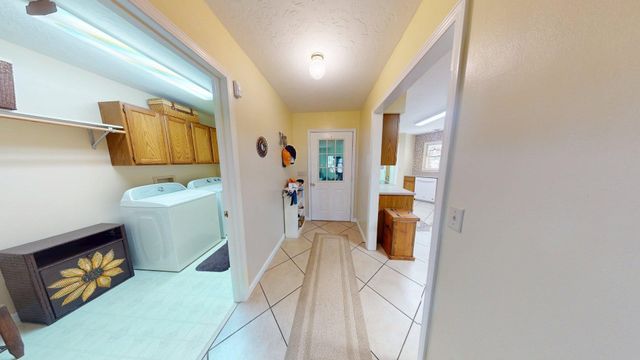 175 Castleton Cv, Paris, TN 38242