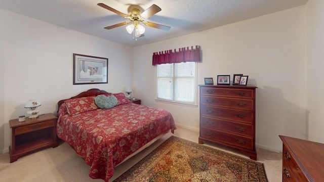 175 Castleton Cv, Paris, TN 38242