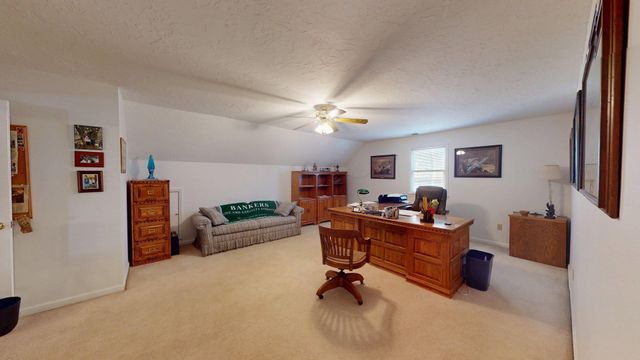 175 Castleton Cv, Paris, TN 38242