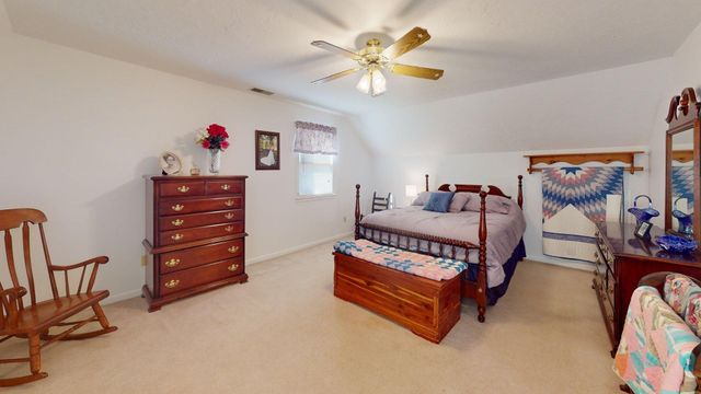 175 Castleton Cv, Paris, TN 38242