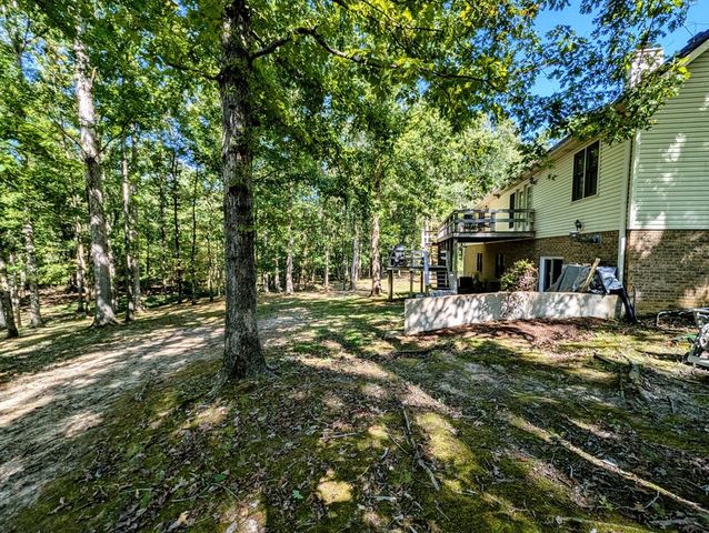175 Castleton Cv, Paris, TN 38242