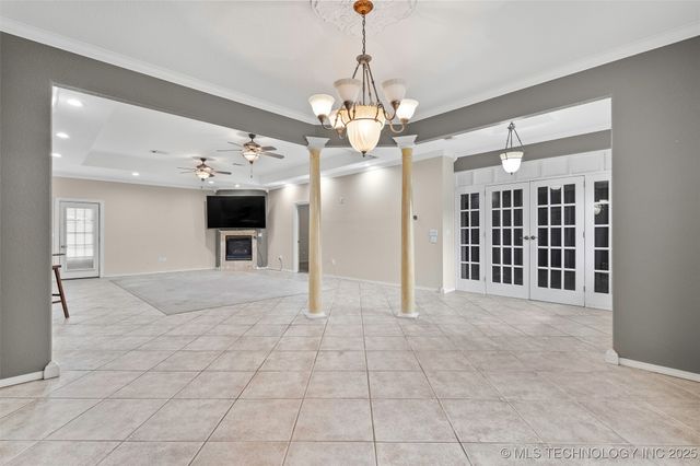 1717 Red Oak Street, Ardmore, OK 73401