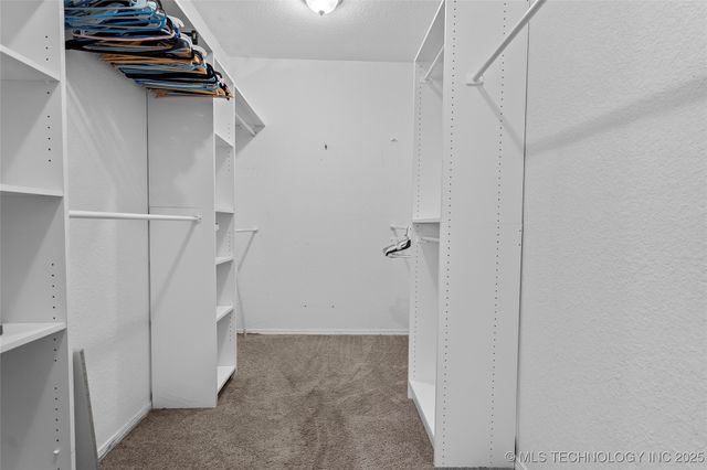 1717 Red Oak Street, Ardmore, OK 73401