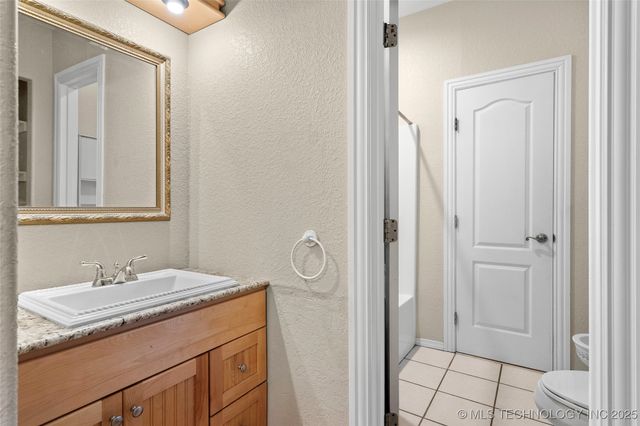 1717 Red Oak Street, Ardmore, OK 73401