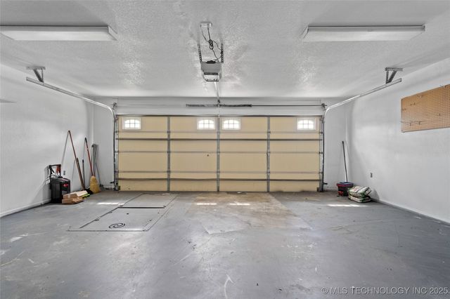 1717 Red Oak Street, Ardmore, OK 73401