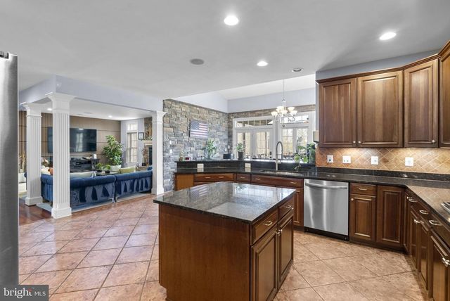 4104 BRUSHFIELD DR, Frederick, MD 21704