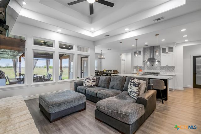 504 Town Hall Lane, Victoria, TX 77904