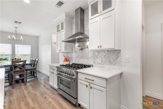 504 Town Hall Lane, Victoria, TX 77904