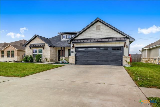 504 Town Hall Lane, Victoria, TX 77904