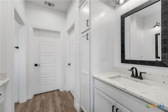 504 Town Hall Lane, Victoria, TX 77904