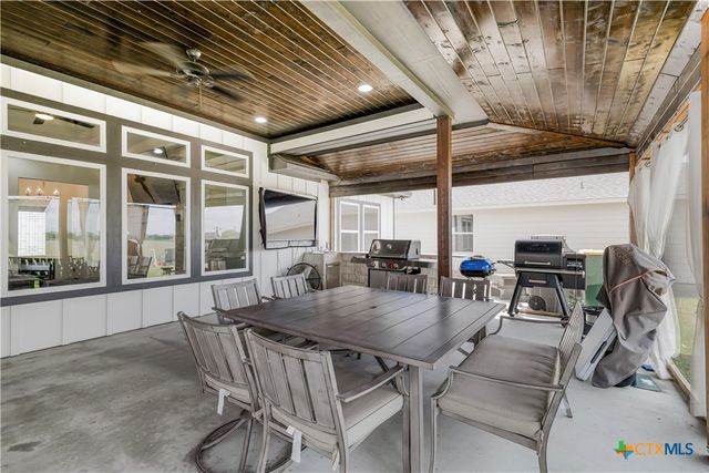 504 Town Hall Lane, Victoria, TX 77904