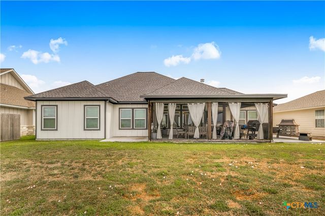 504 Town Hall Lane, Victoria, TX 77904