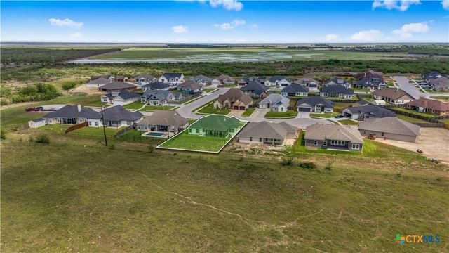 504 Town Hall Lane, Victoria, TX 77904