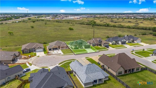 504 Town Hall Lane, Victoria, TX 77904