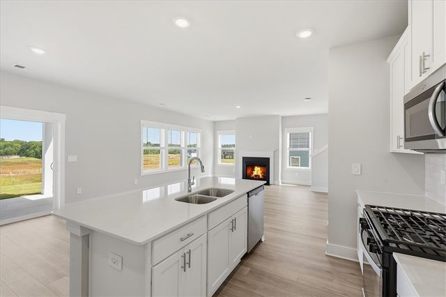 226 Abraham Way, Boiling Springs, SC 29316