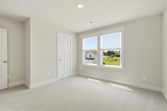 226 Abraham Way, Boiling Springs, SC 29316