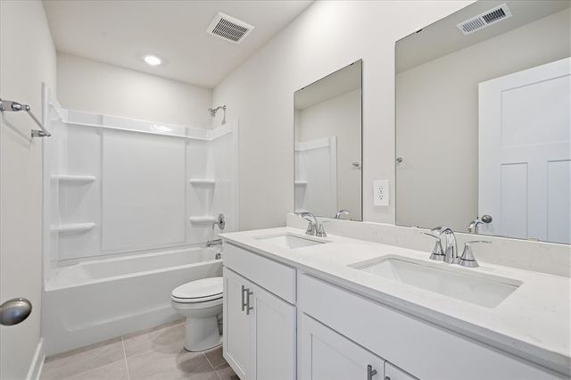 226 Abraham Way, Boiling Springs, SC 29316