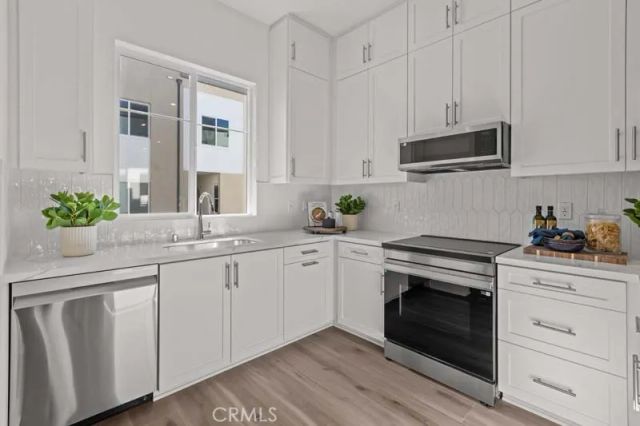 7255 Aura Circle, Huntington Beach, CA 92647