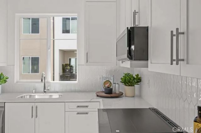 7255 Aura Circle, Huntington Beach, CA 92647