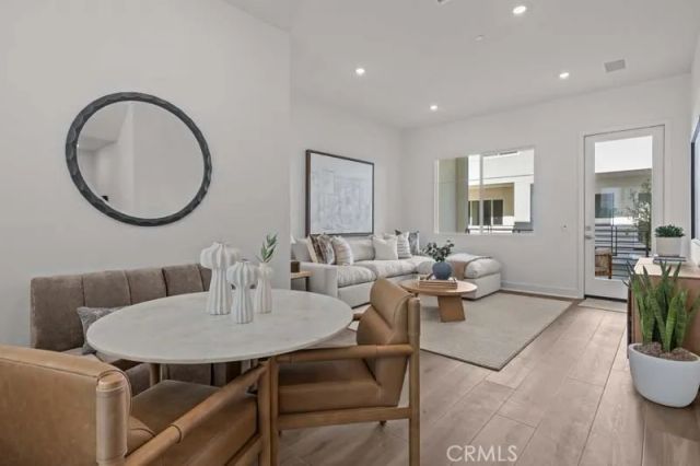 7255 Aura Circle, Huntington Beach, CA 92647