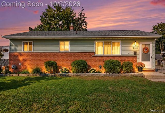 11939 Waiteley Drive, Sterling Heights, MI 48313
