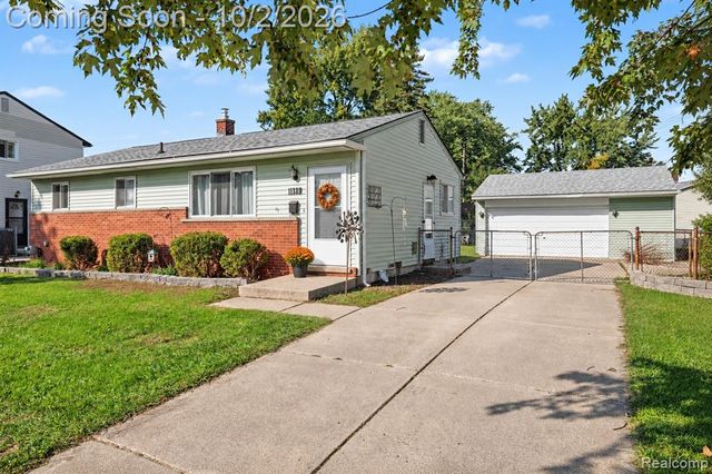11939 Waiteley Drive, Sterling Heights, MI 48313