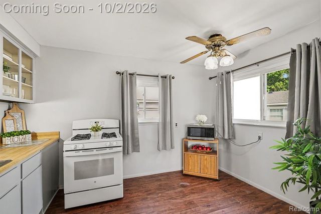 11939 Waiteley Drive, Sterling Heights, MI 48313
