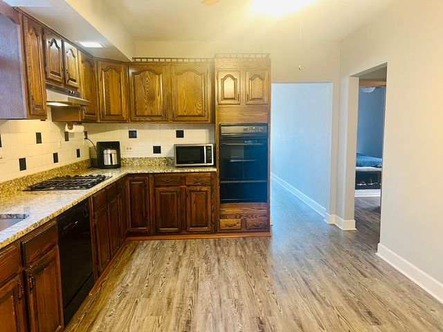 1827 Gunderson Avenue TWO, Berwyn, IL 60402